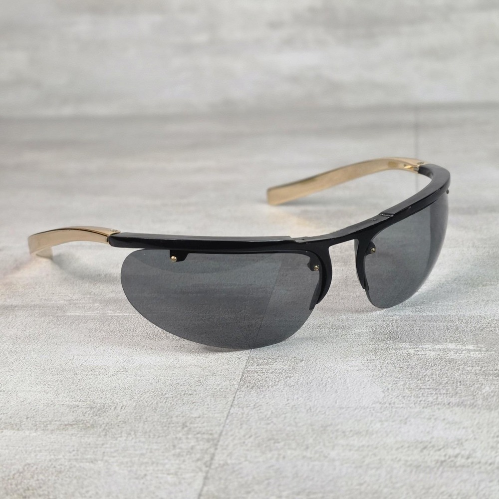 VTG Renauld The Continental™ Black Sunglasses Gold Frames Bronze Chic - Flawed